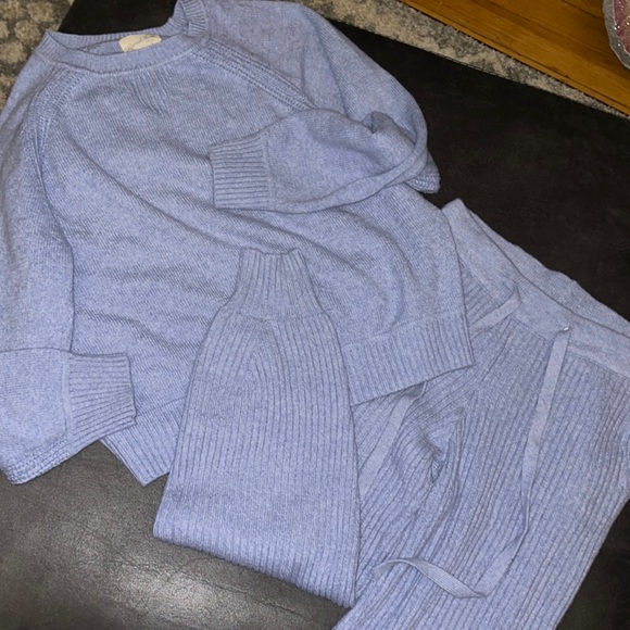 Sweater With Matching Sweatpants | Poshmark